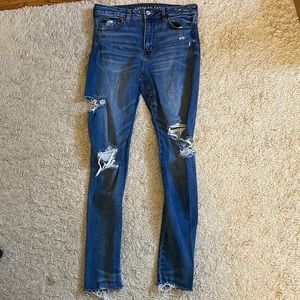 American Eagle Super high rise jeggings distressed